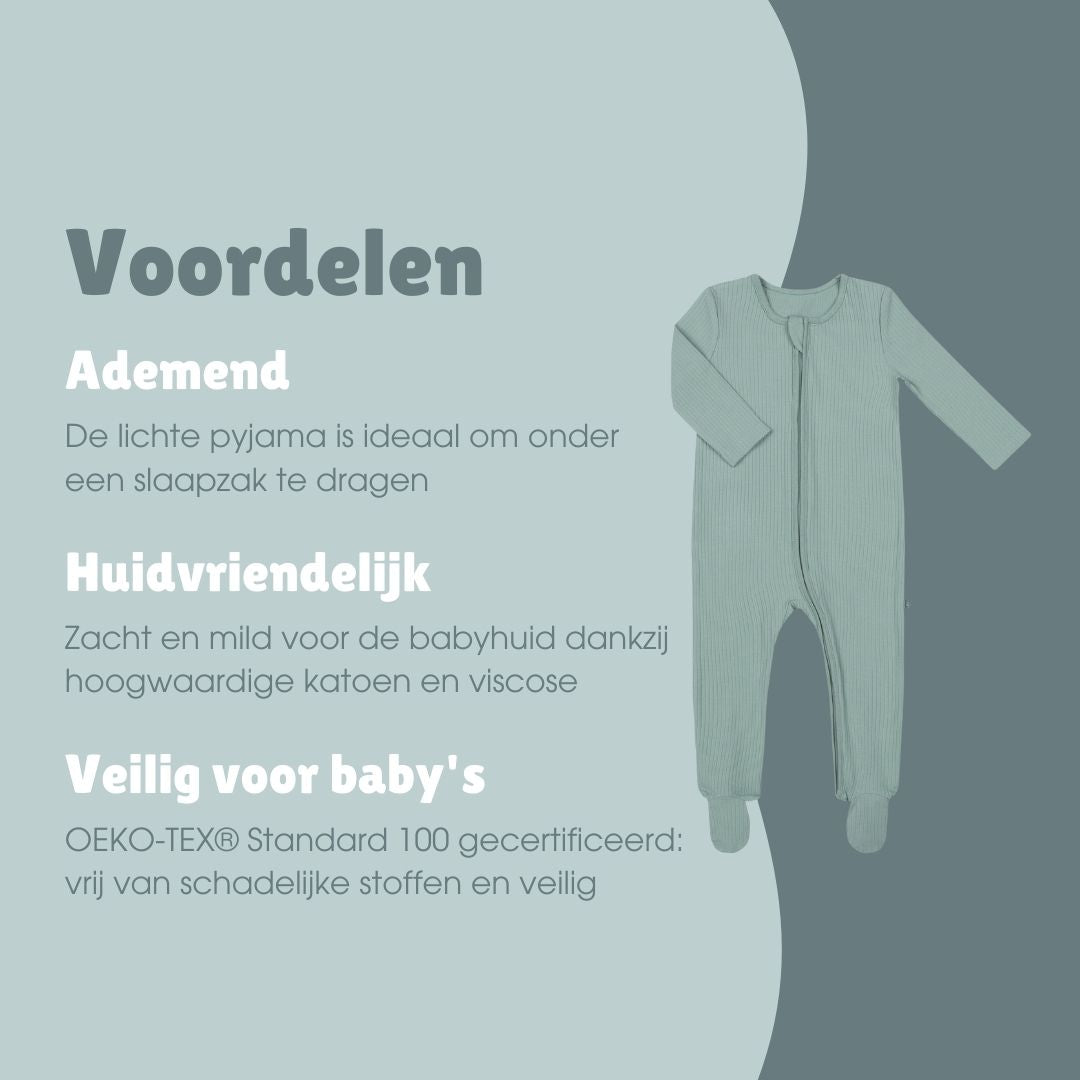 Pyjama met voetjes | Essential Mint