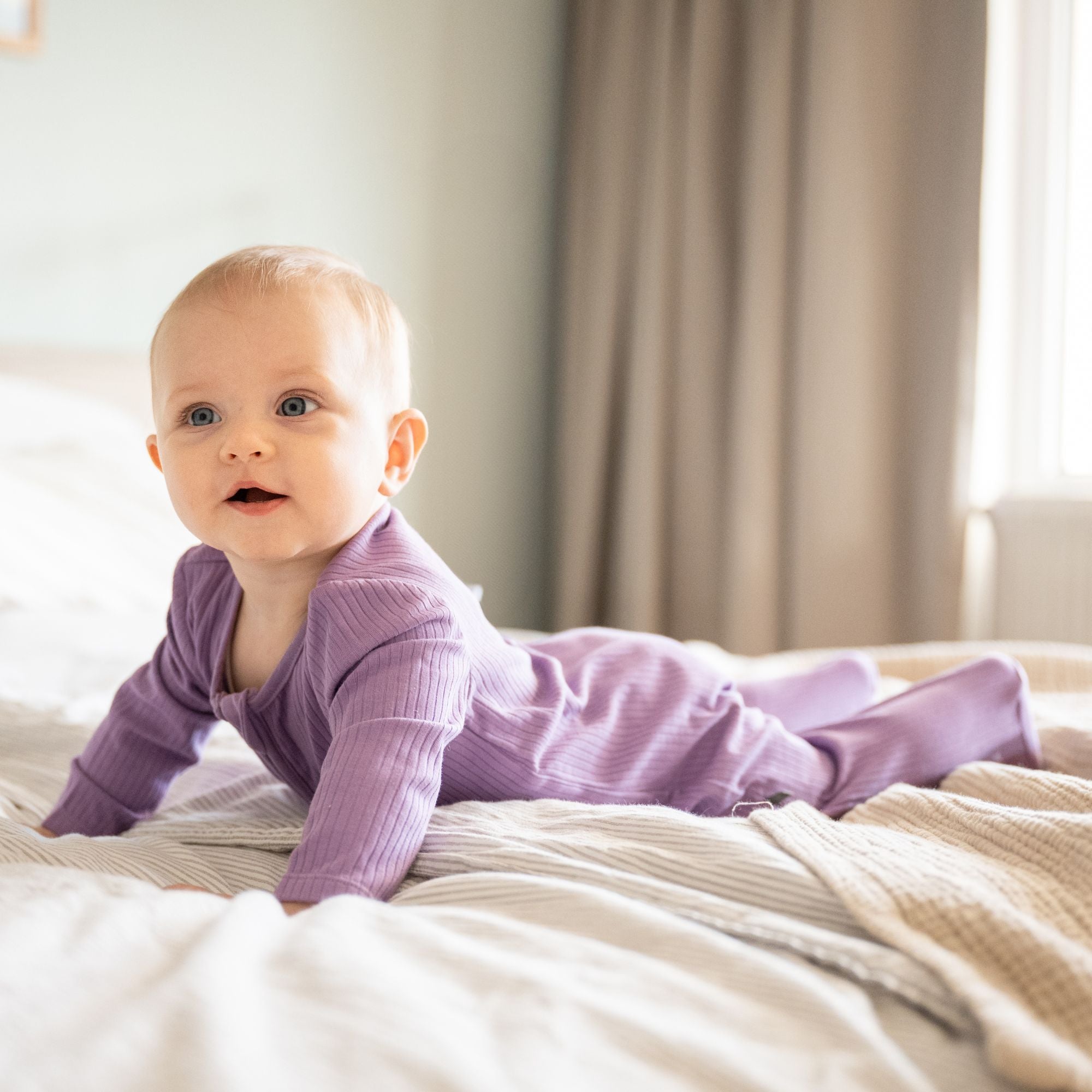 Pyjama met voetjes | Essential Lavendel