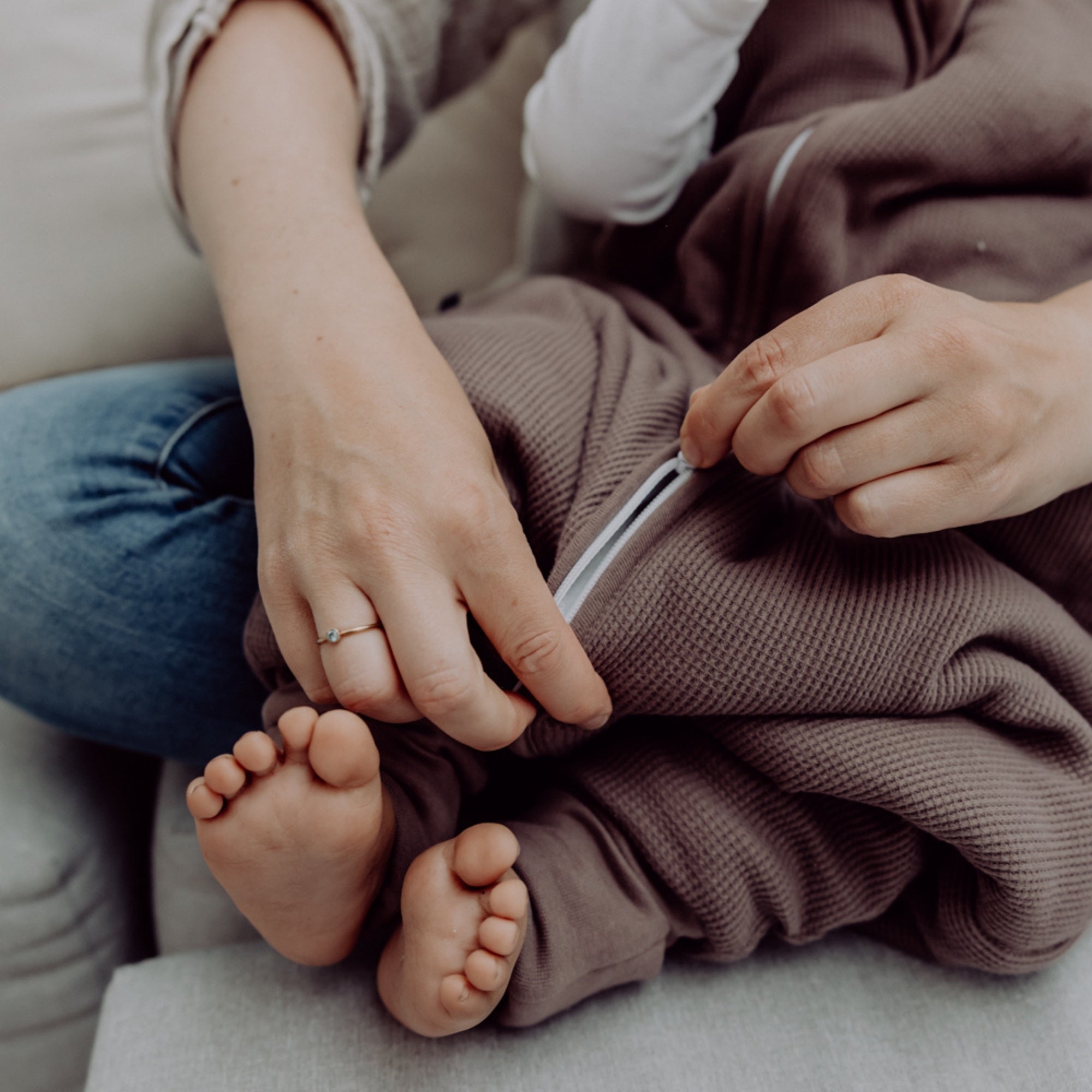 Slaapzak met omslagvoet 2.5 TOG | Essential Taupe