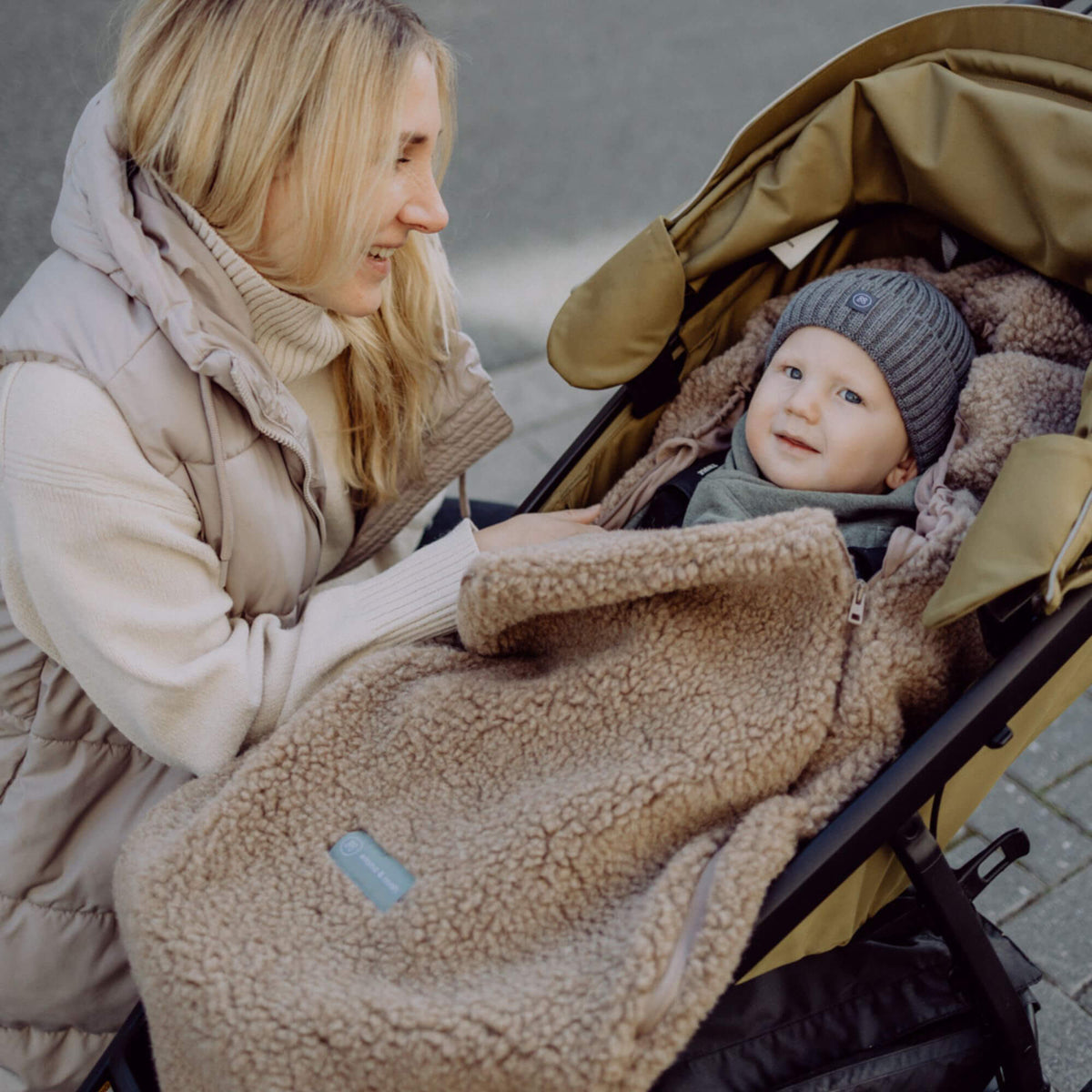 Merinowollen teddy voetenzak | Essential Taupe